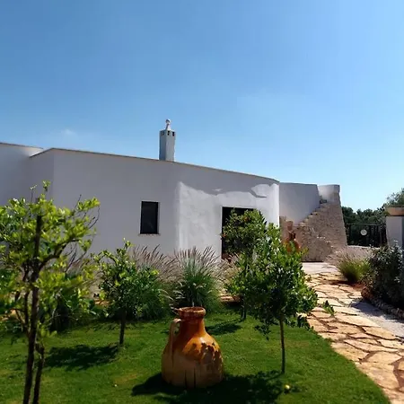 Trullo Dei Mori, Sea View With Swimming Pool